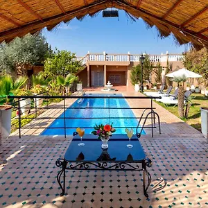 https://villa-ayche.marrakeshhotelsmorocco.com